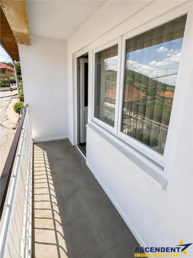 Casa individuala cu 5 camere, garaj, pivnita si curte proprie, Sangeorgiu de Mures - foto 16