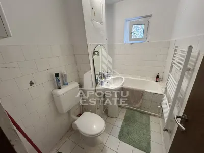 Apartament la etaj interemediar, 3 camere, 55 mp, Zona Girocului - foto 5