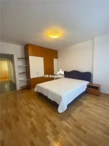 Apartament 3 camere Calea Vacaresti/ Pridvorului - foto 2
