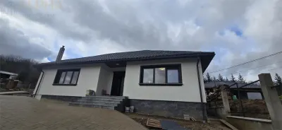    Casa luxoasa construita in 2025 | Zona Str. Ghinzii - foto 2