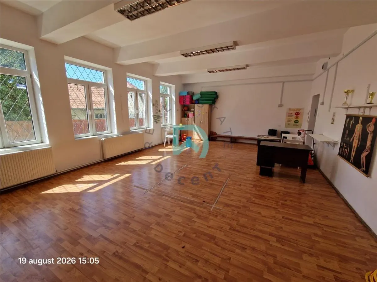 Inchiriere spatiu comercial sau birouri, 550 mp,  Sacele, Brasov - foto 22