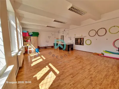Inchiriere spatiu comercial sau birouri, 550 mp,  Sacele, Brasov - foto 28