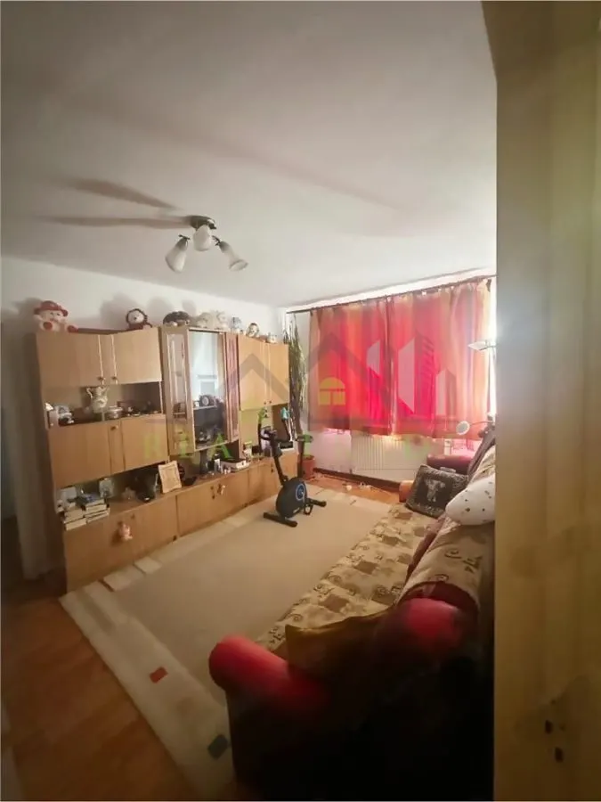 Apartament de 2 camere etaj intermediar, B-dul Victoriei - foto 1