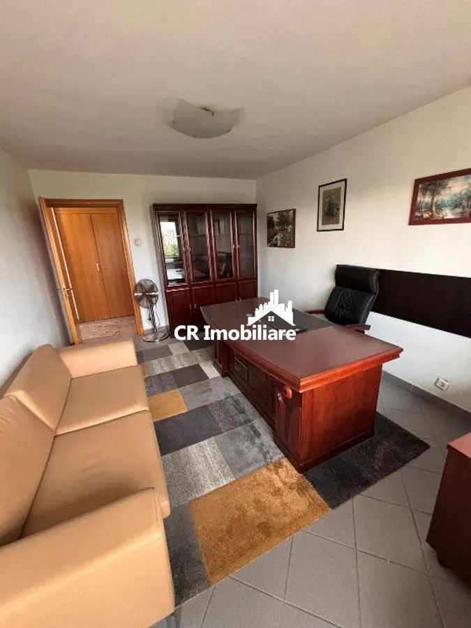 Apartament 3 camere, Piata Unirii pretabil pentru firma plus 1 loc de parcare  inclus in pret - foto 5