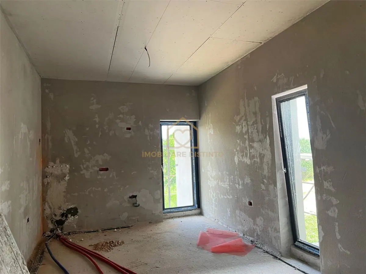 OPORTUNITATE! Casa cu 11 camere si 12 ari de teren - foto 11