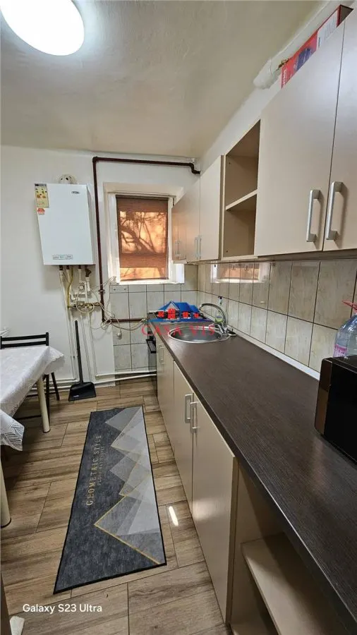 Apartament 2 camere pt inchiriat in Onesti, parter. 250 euro/luna . - foto 8