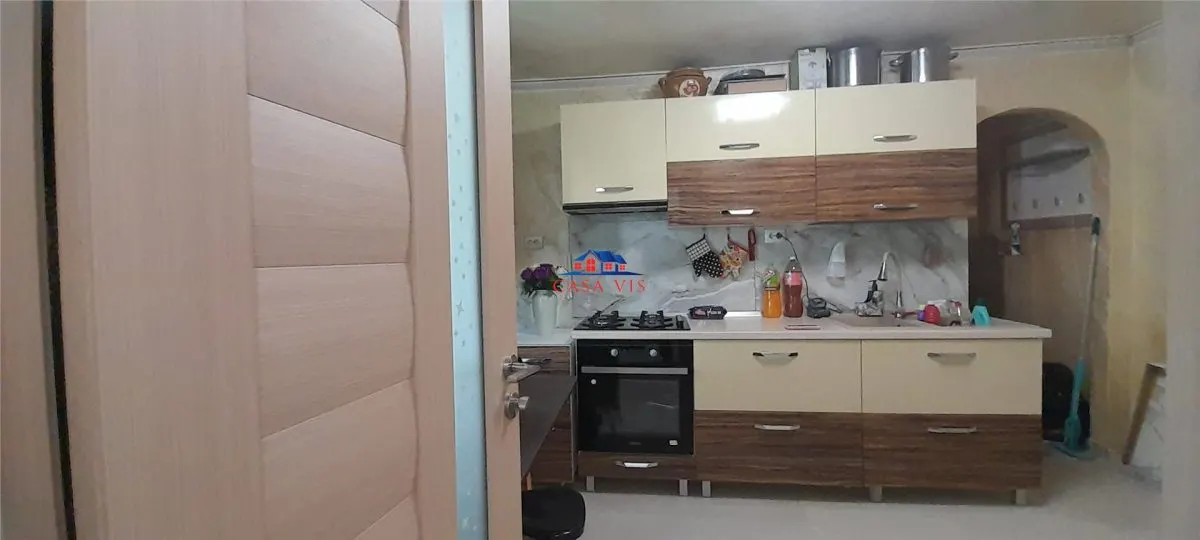 Apartament in Onesti 0742 801 1223, parter str Venus - foto 13