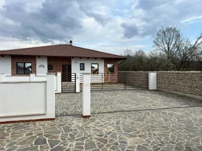 Casa finisata cu 3 dormitoare - Tautii-Magheraus