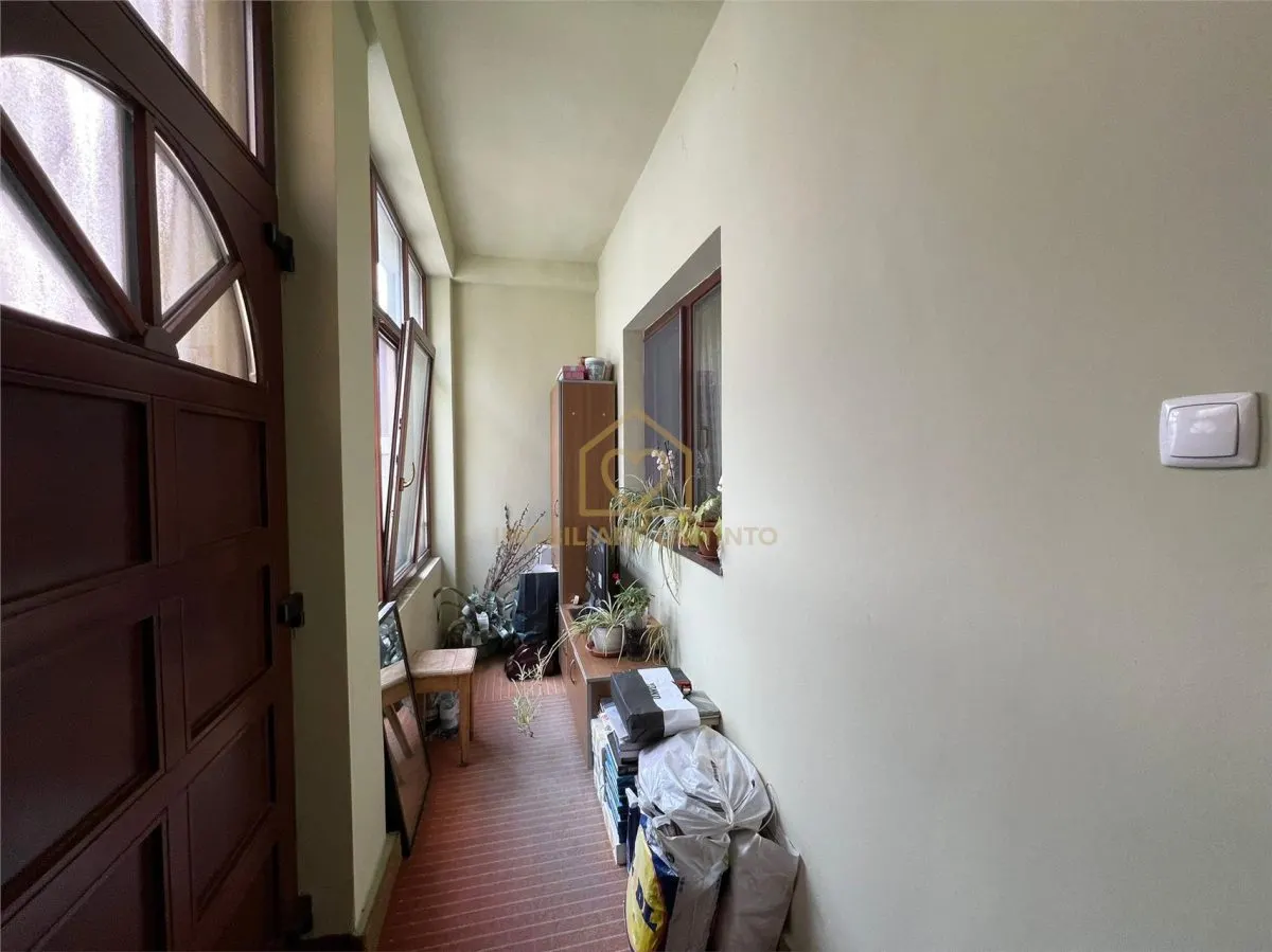 Casa cu 3 camere in zona parcului Regina Maria - foto 3