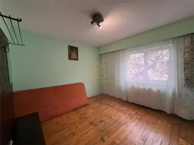 Apartament cu 4 camere zona Moldovei - foto 3