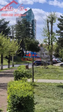Apartament 3 camere Onești - poza 1