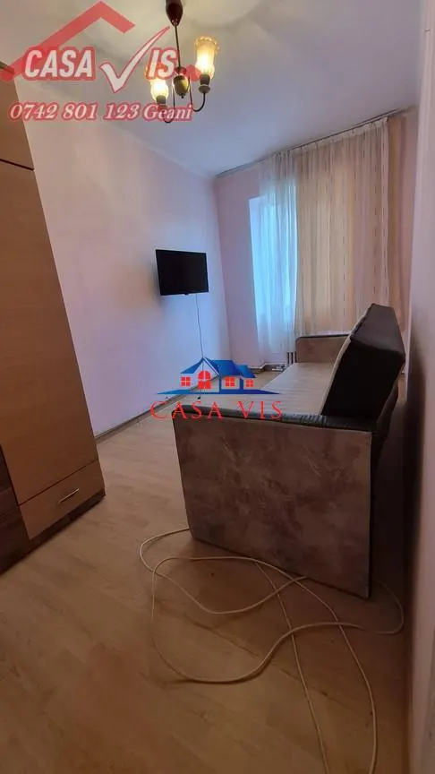 Apartament 3 camere in Onesti etajul 2/4 str Oituz - foto 13