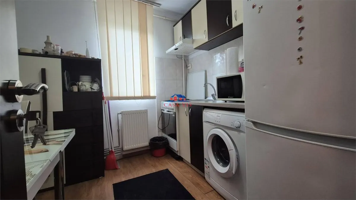 VANDUT !!! Apartament 2 camere in Onesti etajul 2 langa primarie la cheie - foto 11