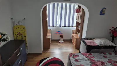 VANDUT !!! Apartament 2 camere in Onesti etajul 2 langa primarie la cheie - foto 16