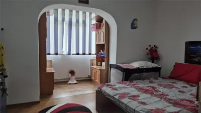 VANDUT !!! Apartament 2 camere in Onesti etajul 2 langa primarie la cheie - foto 7