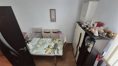 VANDUT !!! Apartament 2 camere in Onesti etajul 2 langa primarie la cheie - foto 8