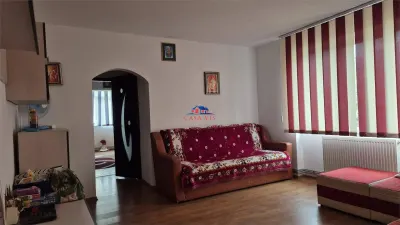 VANDUT !!! Apartament 2 camere in Onesti etajul 2 langa primarie la cheie - foto 10