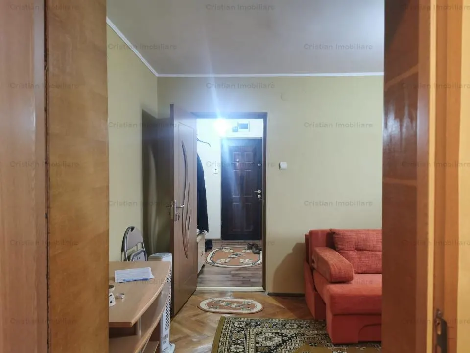 Apart 55mp 2 cam confort 1 Decomandat Obor balcon 7m - foto 2