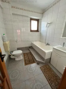 Super Pozitie ! Vila P+1+M zona Centrala 640mp construiti - foto 31