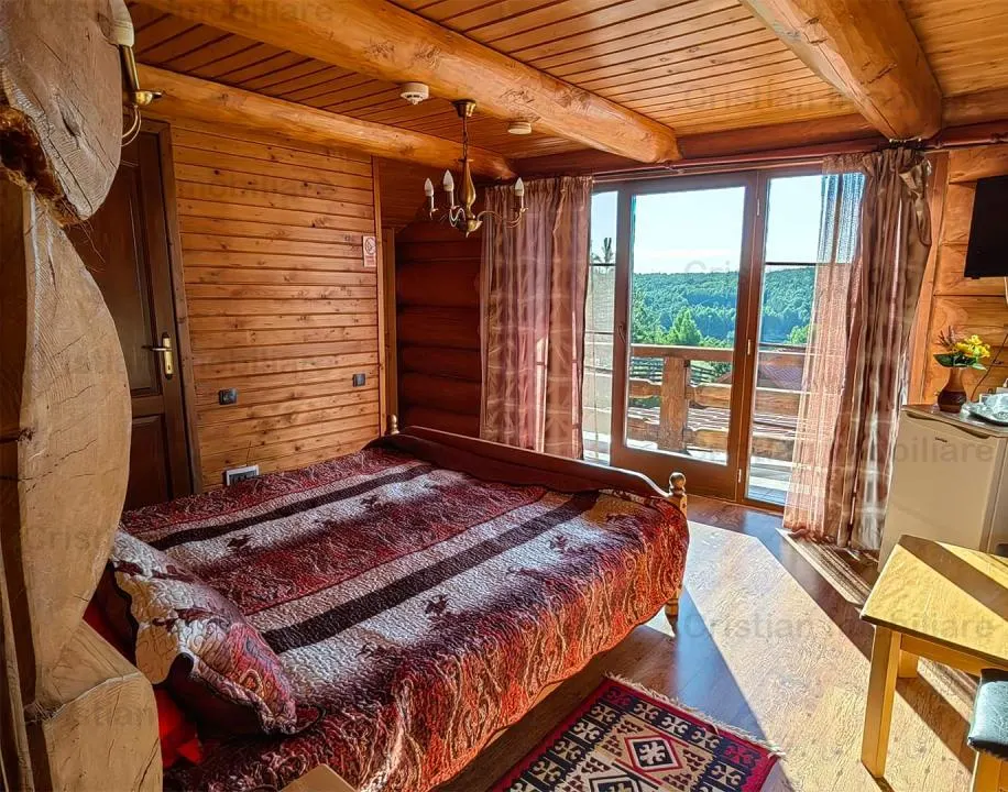 RATE Pensiune Superba*** 12 cam malul Lac Mocearu piscina - foto 12