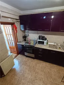 Ap 4 camere, Plantelor Decomandat 90mp - Braila