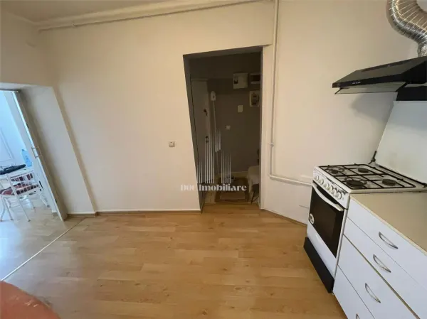 Apartament 3 camere București - poza 9