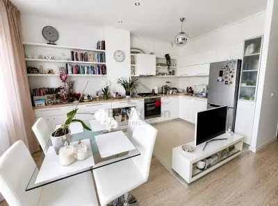 2 camere 64 mp | Amenajat cu designer | Etaj 10 | Vedere panoramica - foto 2