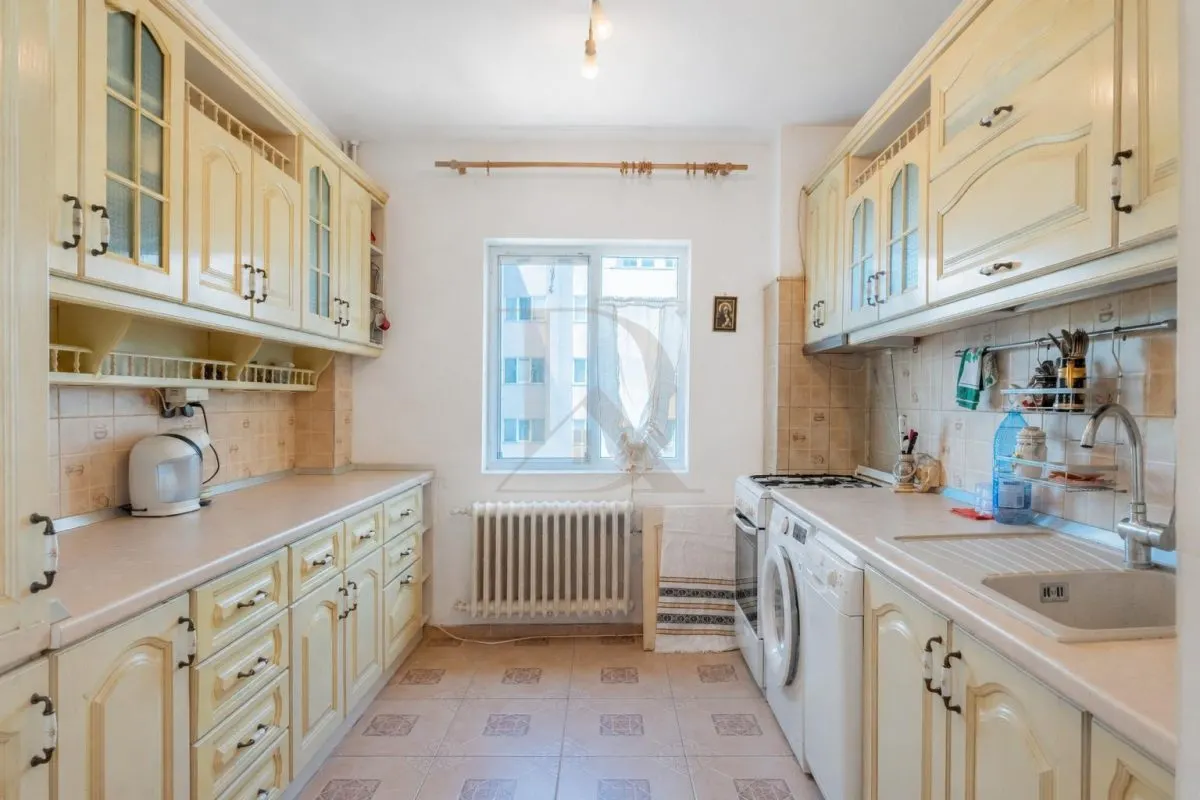 Apartament 3 camere Iași - poza 1