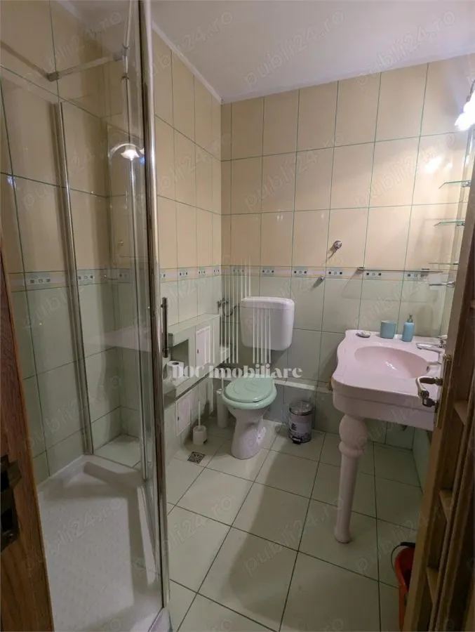 4 camere Costin Georgian | Parcare | Metrou | Pet Friendly | Masina Vase - foto 9