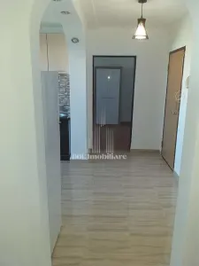 2 camere | Titan - Costin Georgian | 52 mp | Metrou 5 minute - foto 5