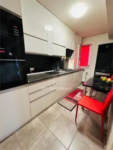 2 camere Luica - Piata Resita | Parcare | Centrala | Bloc Nou | Terasa - foto 3