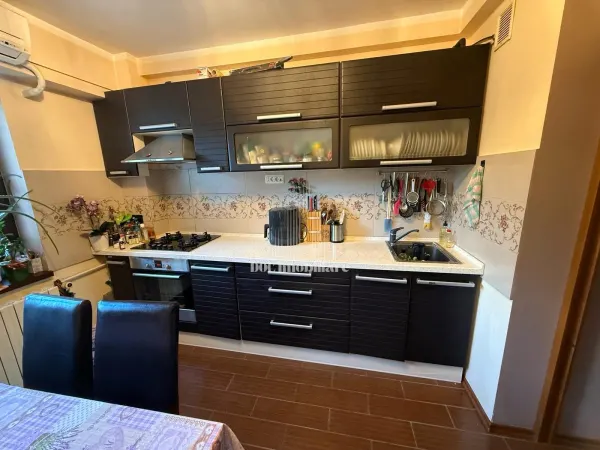 Apartament 3 camere București - poza 1
