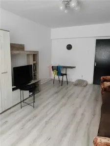 Duplex 3 cam Calarasi etaj 2 renovat mobilat si utilat - Braila