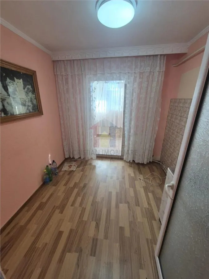 2 camere, etaj 1, confort 1 Decomandat, Radu Negru - foto 3