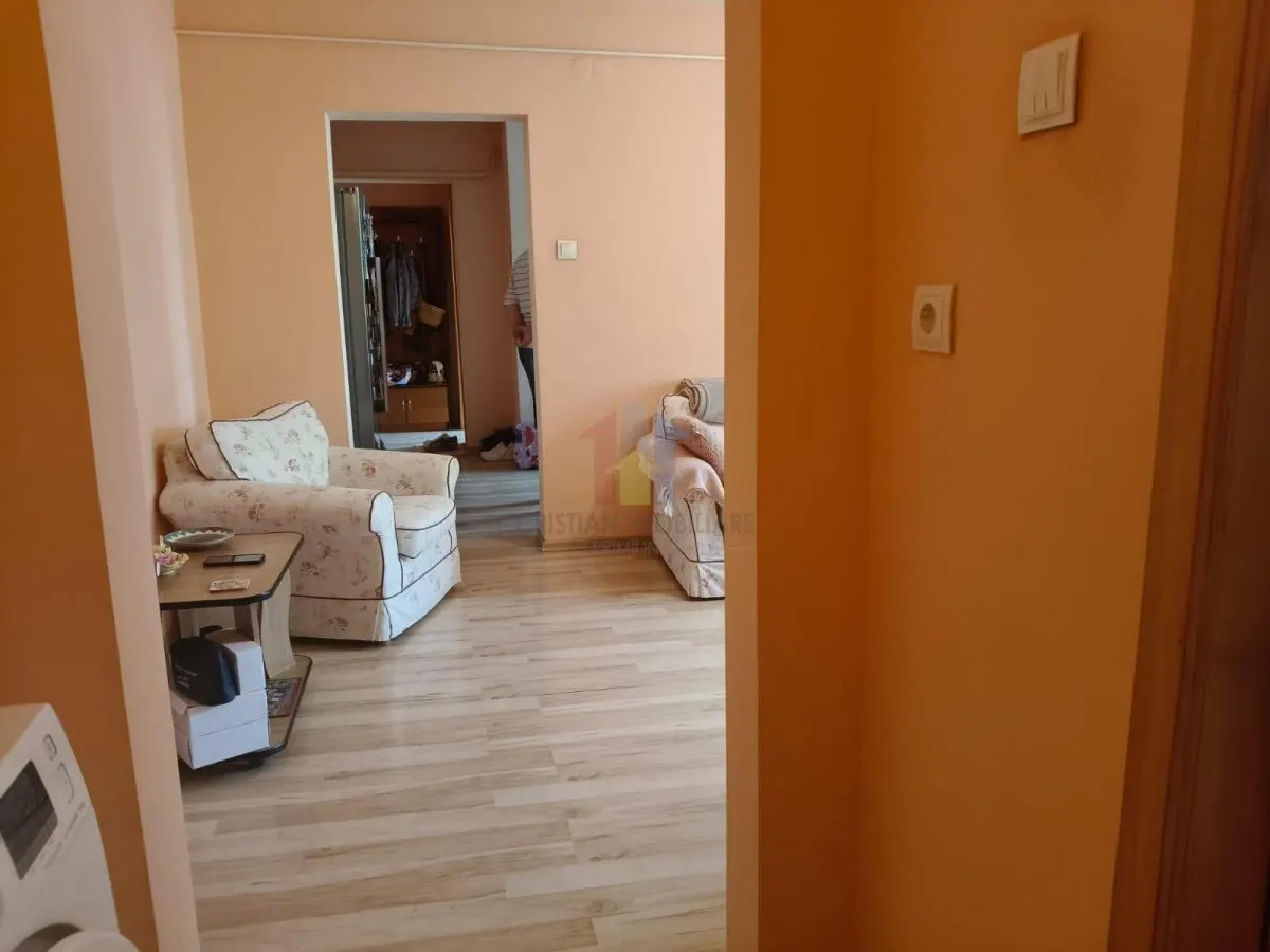 3 camere confort 1, Semimobilat si utilat, Hipodrom - foto 4