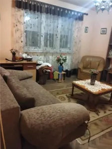 Ap. 2 camere, conf 1 decomandat, Calea Galati, et 1 - Braila