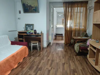 Garsoniera. etaj 2, Mobilata si Utilata, Hipodrom - Sala Polivalenta - foto 2