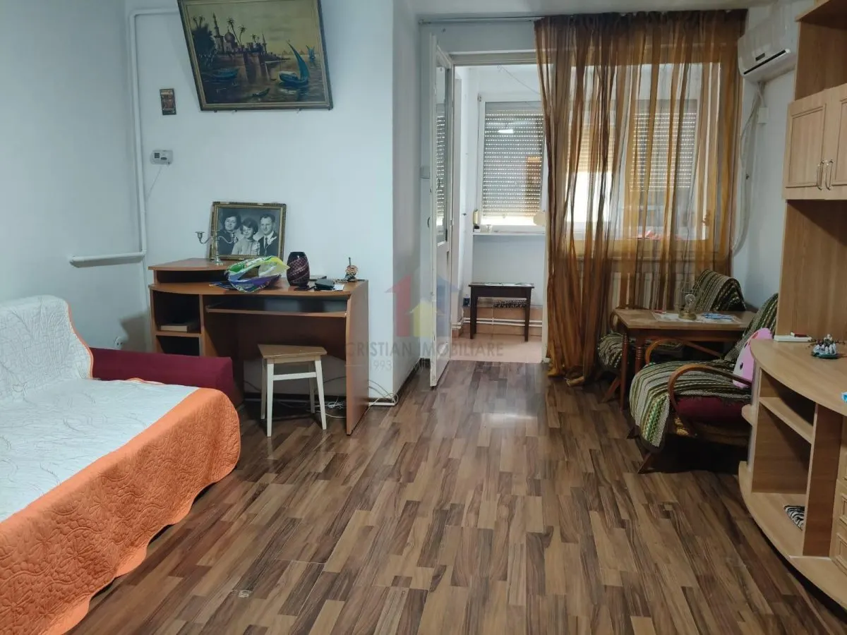 Garsoniera. etaj 2, Mobilata si Utilata, Hipodrom - Sala Polivalenta - foto 2