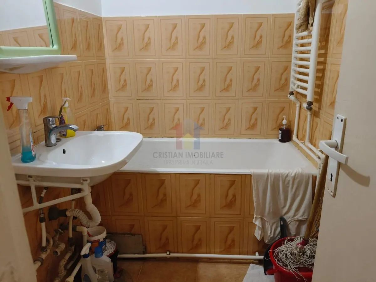 Garsoniera. etaj 2, Mobilata si Utilata, Hipodrom - Sala Polivalenta - foto 5