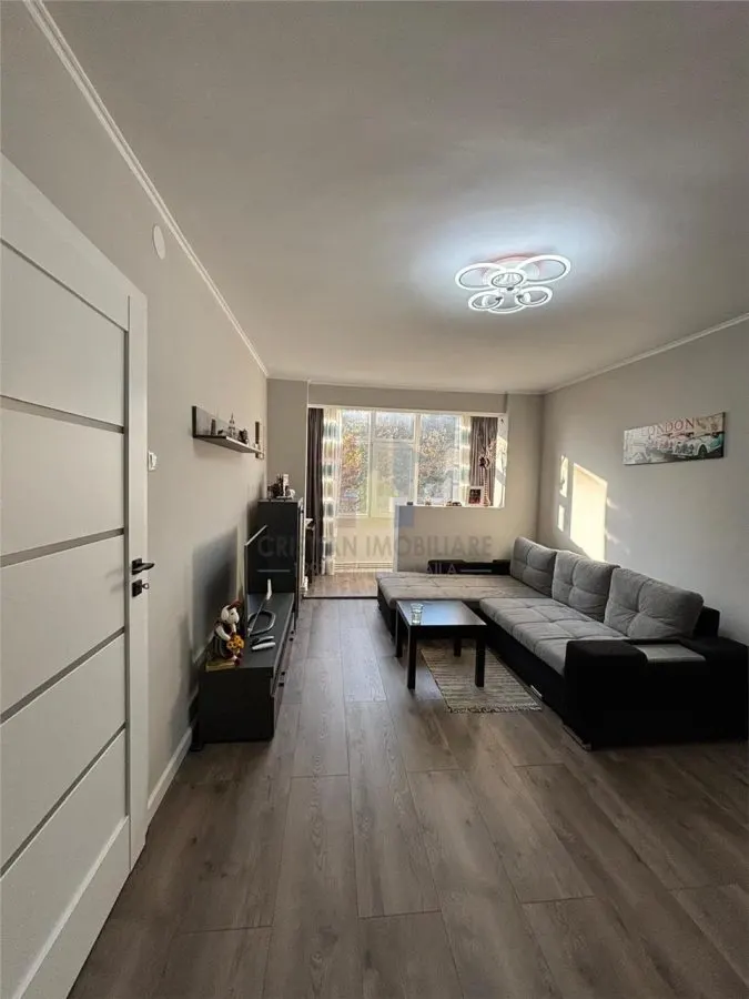 Apartament 2 camere , etaj 2, Piata Mare, mobilat utilat. totul nou - foto 2