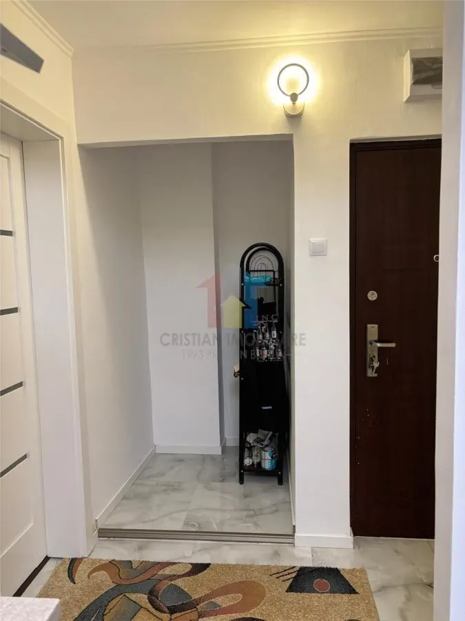 Apartament 2 camere , etaj 2, Piata Mare, mobilat utilat. totul nou - foto 11