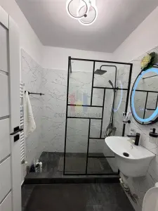 Apartament 2 camere , etaj 2, Piata Mare, mobilat utilat. totul nou - foto 17