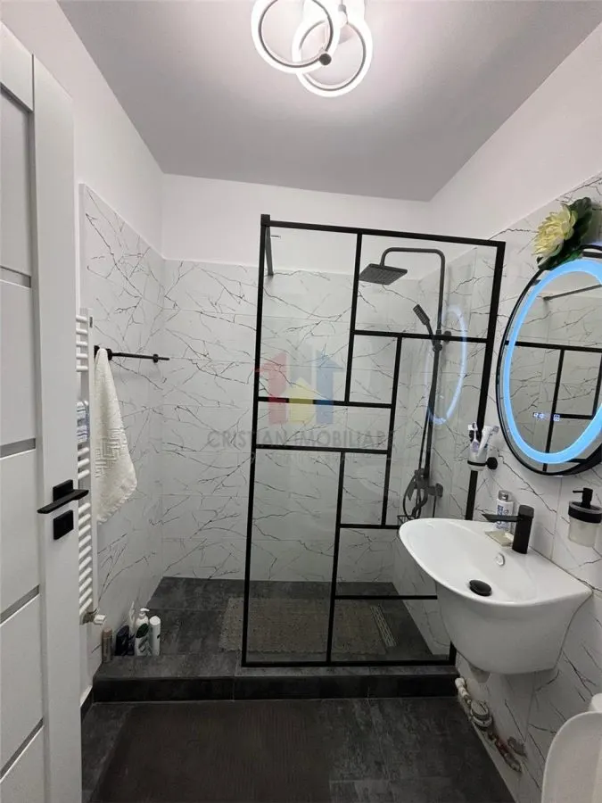 Apartament 2 camere , etaj 2, Piata Mare, mobilat utilat. totul nou - foto 17