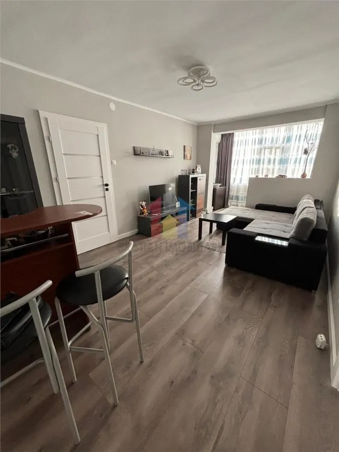 Apartament 2 camere , etaj 2, Piata Mare, mobilat utilat. totul nou - foto 3
