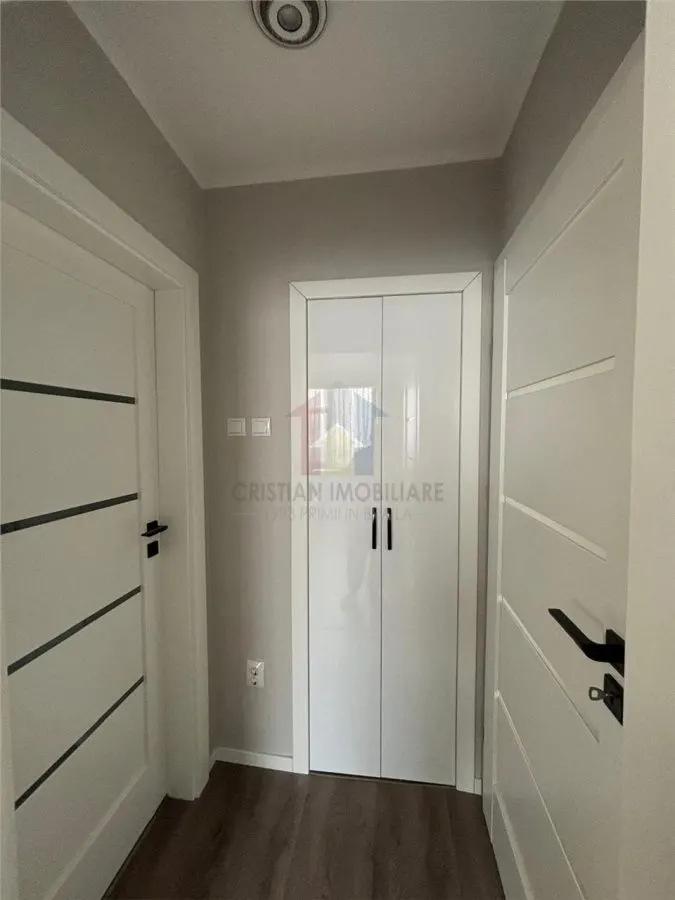 Apartament 2 camere , etaj 2, Piata Mare, mobilat utilat. totul nou - foto 9