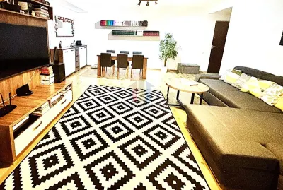 Bloc NOU ,120MP, Zona centrala , Apartament 3 camere ETAJ 1- - Braila