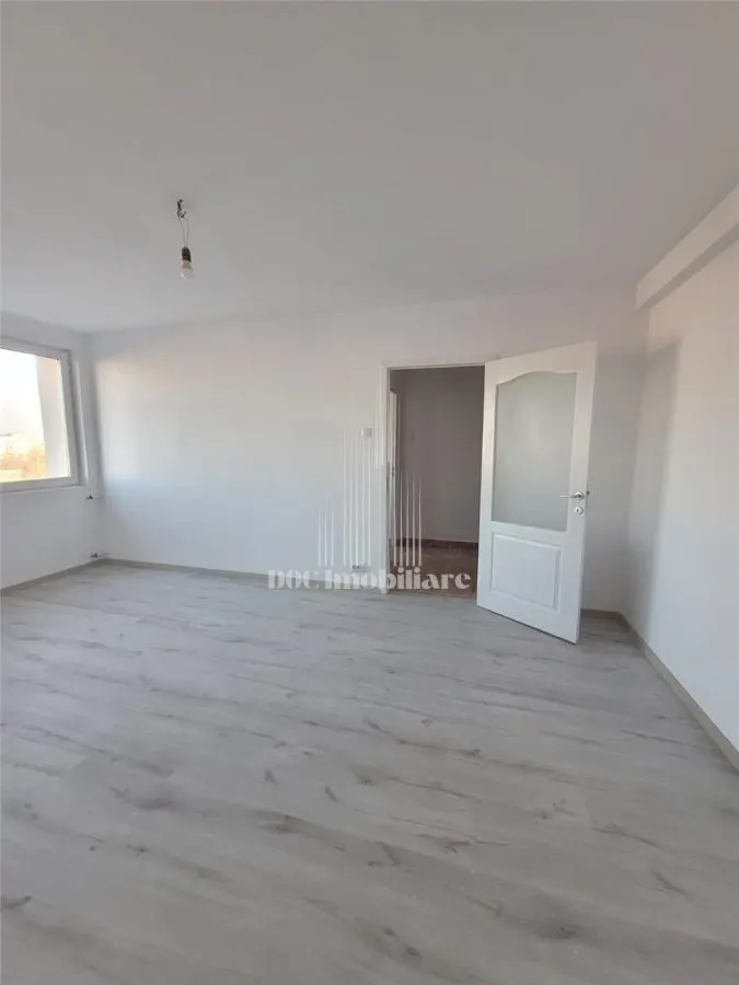 Vanzare Apartament 2 Camere Gorjului | Renovat Complet | Metrou - foto 2