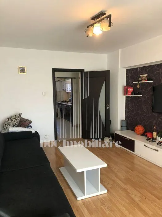 Inchiriere apartament 3 camere zona Sebastin Rahova - foto 1