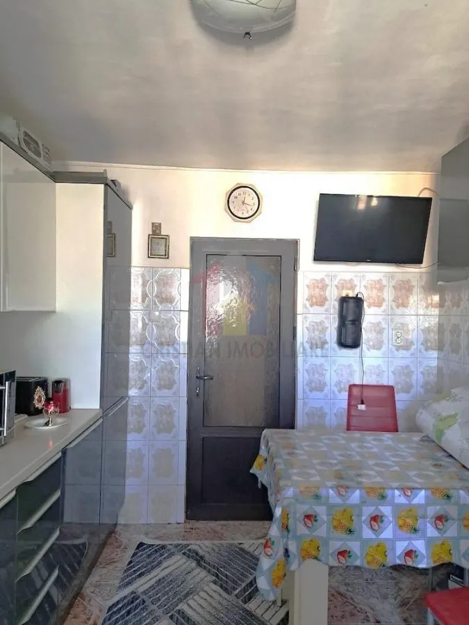 Ap 3 camere Radu Negru conf.1 decomandat, Renovat - foto 4
