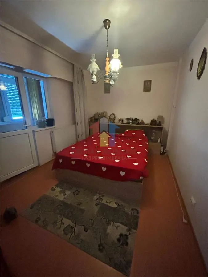 3 camere, decomandat, Mobilat, 2 balcoane, Vidin - foto 3